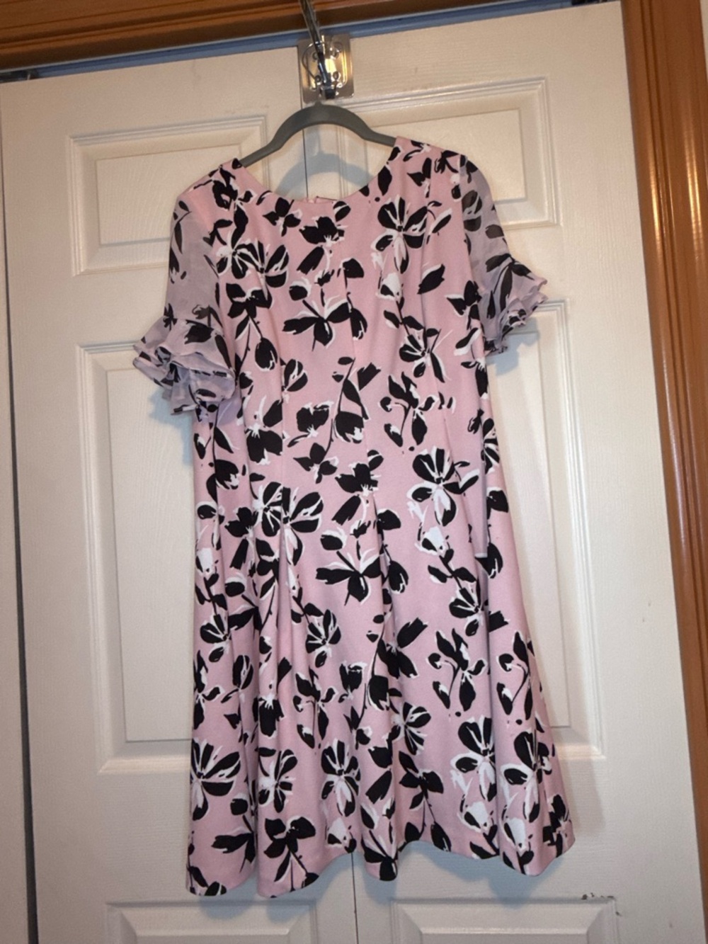 Studio One Pink and Black Floral Ruffle Sleeve Dress - 10P
